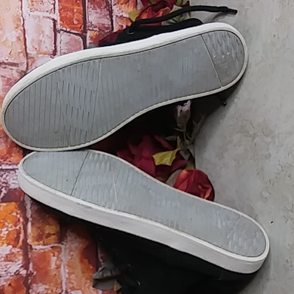 Tom's Paeso Black Suede High Top Sneakers - Picture 11 of 11